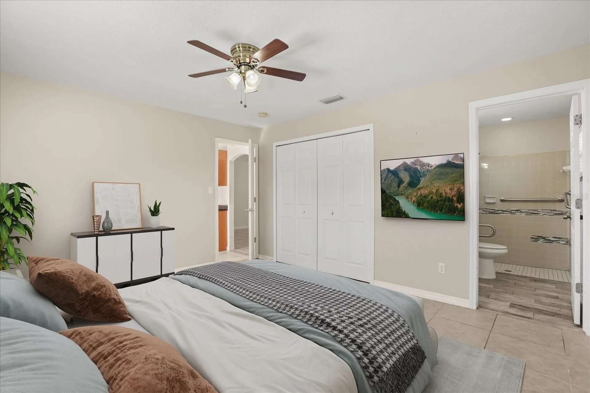 643 Hummingbird Lane Orlando FL 32825