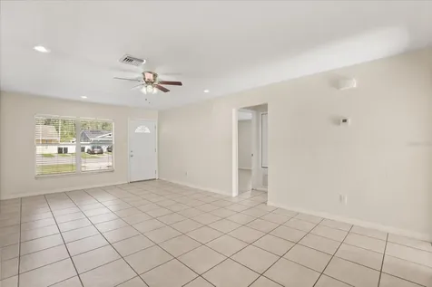 643 Hummingbird Lane Orlando FL 32825