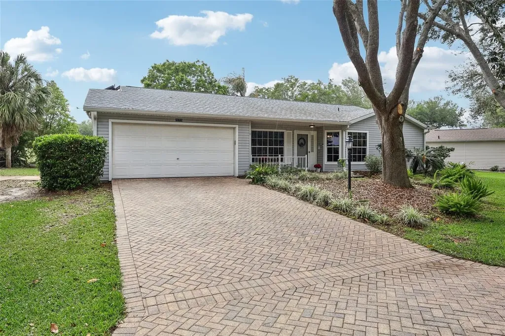 25723 Belle Alliance Leesburg FL 34748