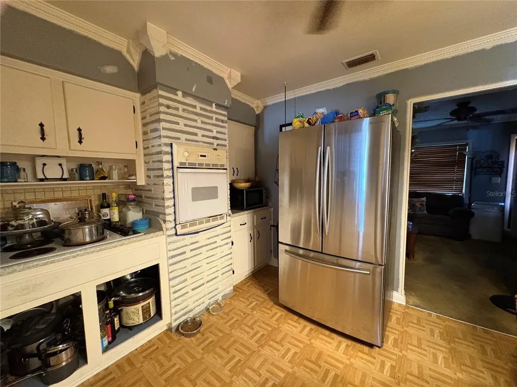 1705 N Jefferson Avenue Largo FL 33770