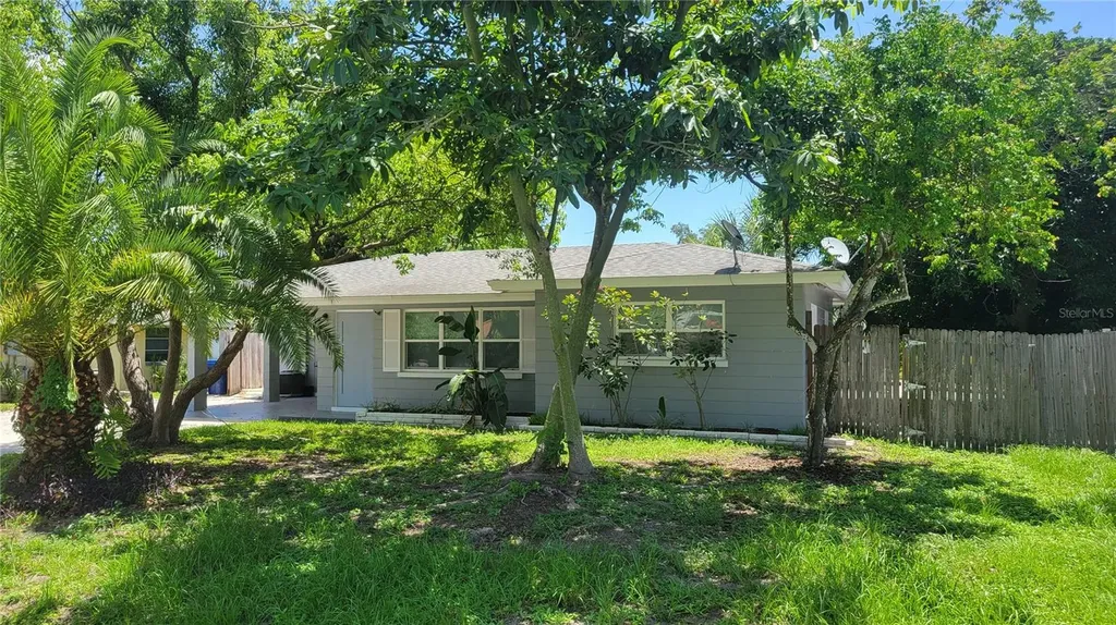 6103 Carlton Avenue Sarasota FL 34231