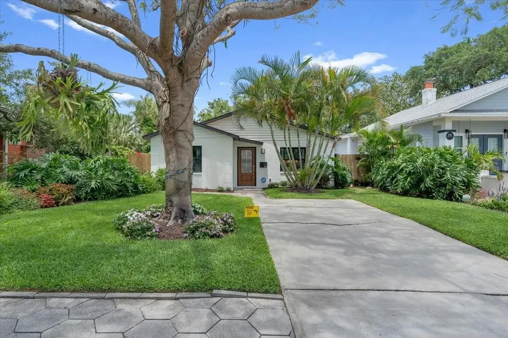 165 19th Avenue SE St Petersburg FL 33705