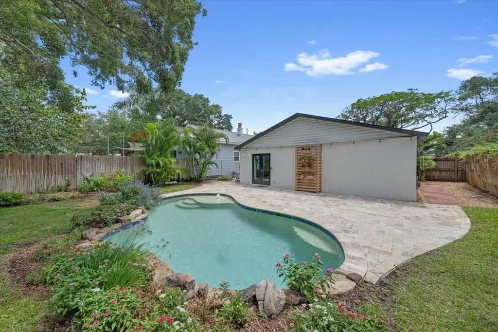 165 19th Avenue SE St Petersburg FL 33705