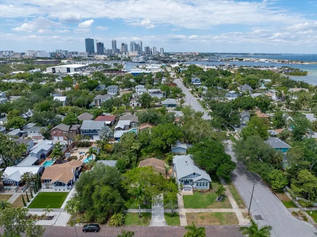 165 19th Avenue SE St Petersburg FL 33705