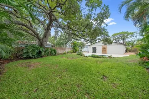 165 19th Avenue SE St Petersburg FL 33705