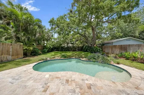 165 19th Avenue SE St Petersburg FL 33705
