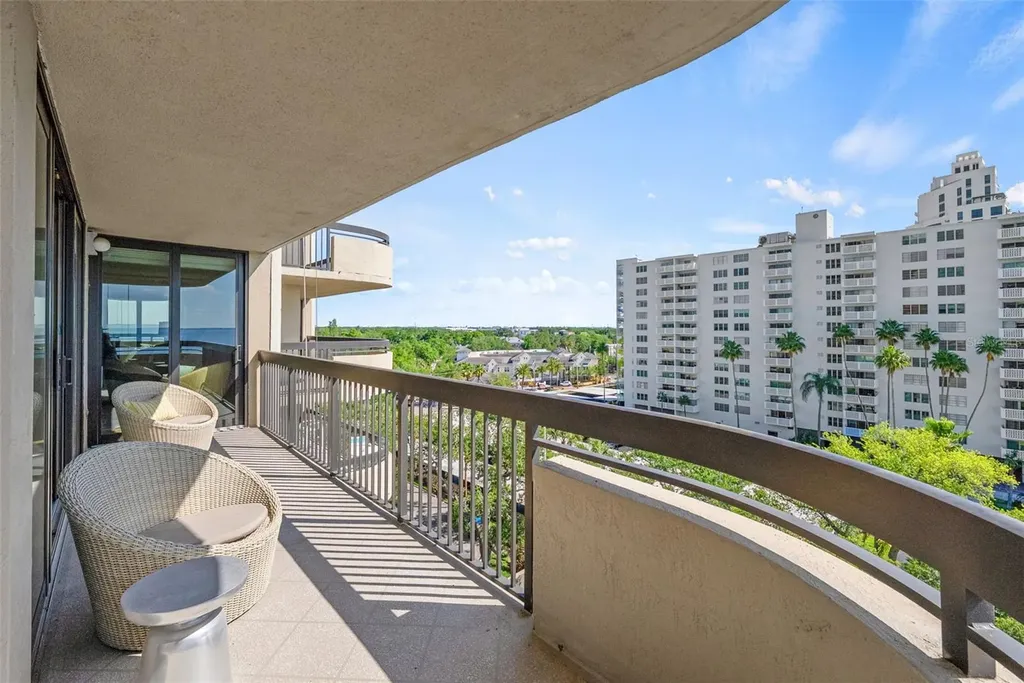 2413 Bayshore Boulevard Tampa FL 33629