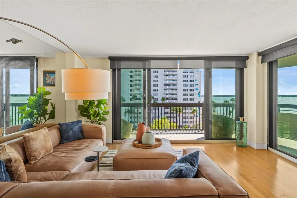 2413 Bayshore Boulevard Tampa FL 33629