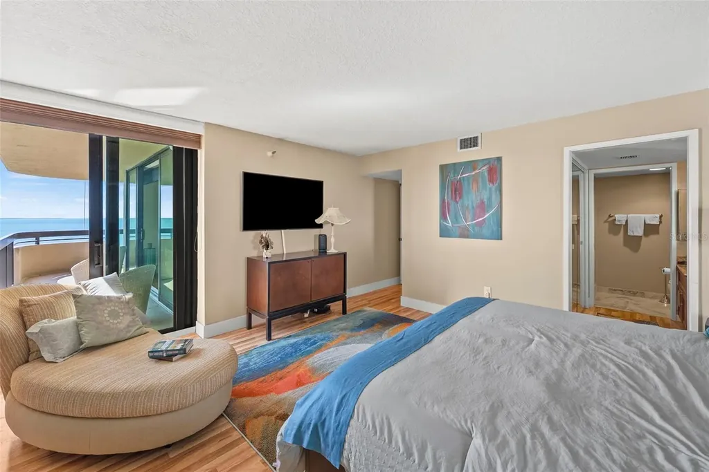 2413 Bayshore Boulevard Tampa FL 33629