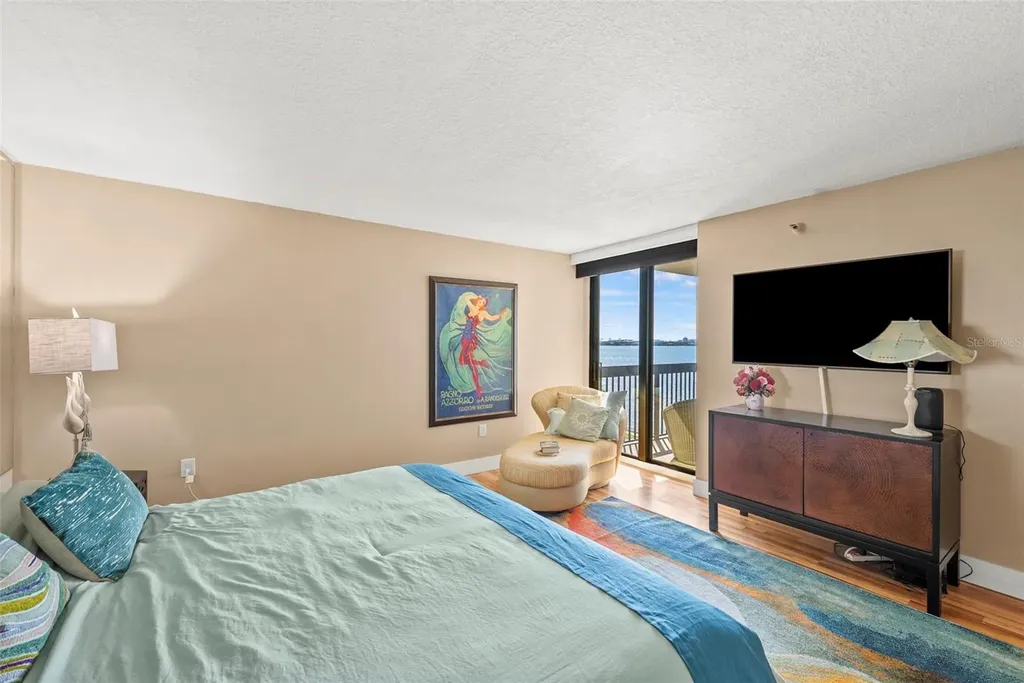 2413 Bayshore Boulevard Tampa FL 33629