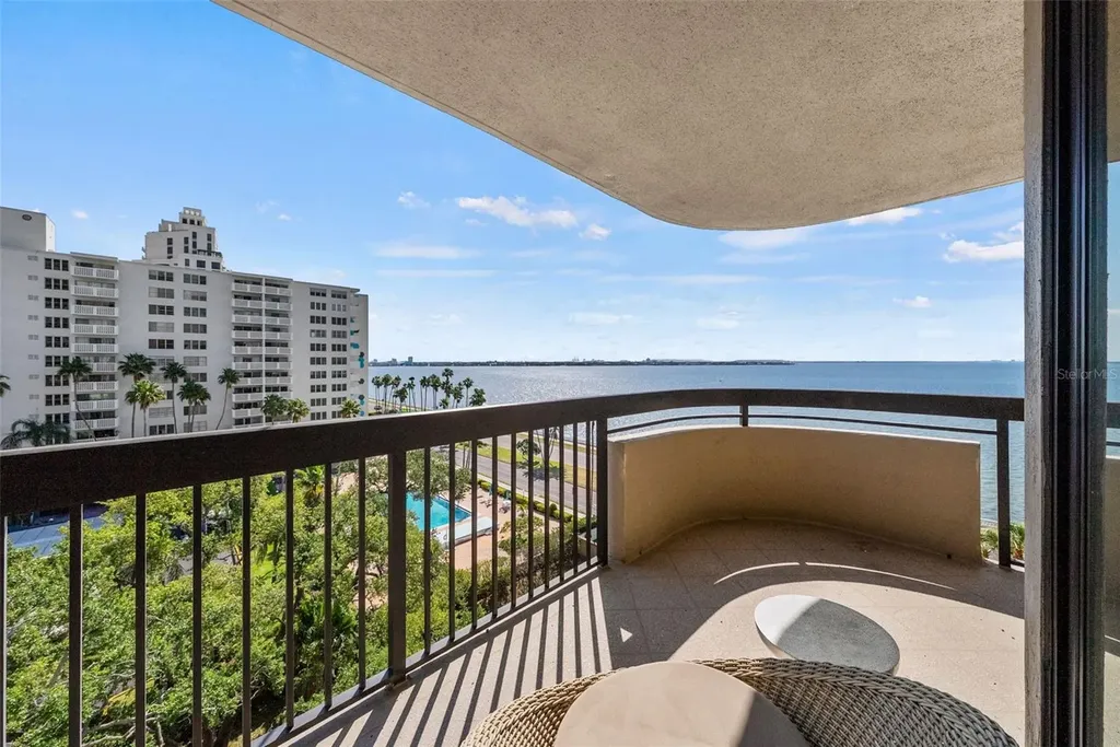 2413 Bayshore Boulevard Tampa FL 33629