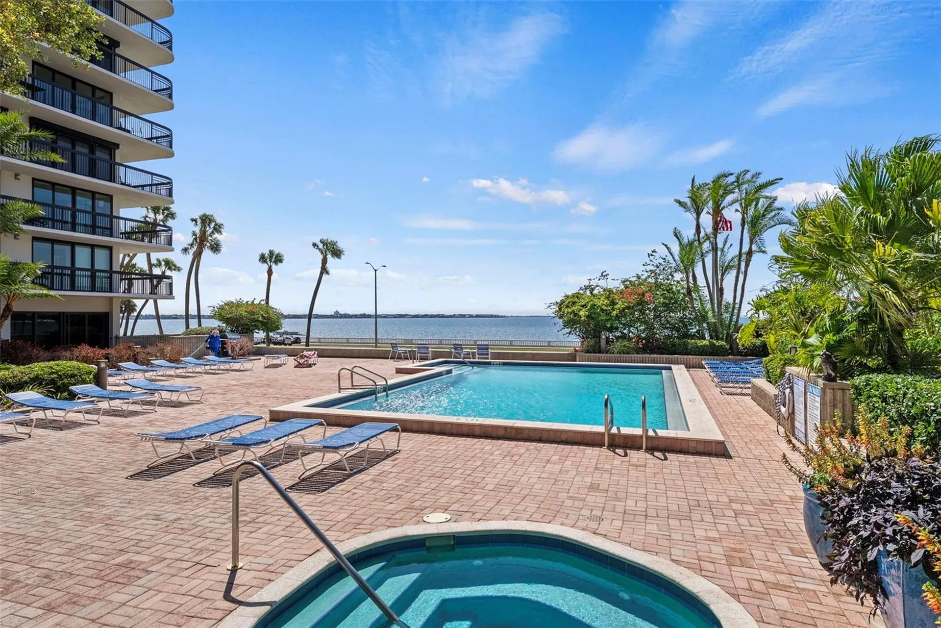 2413 Bayshore Boulevard Tampa FL 33629
