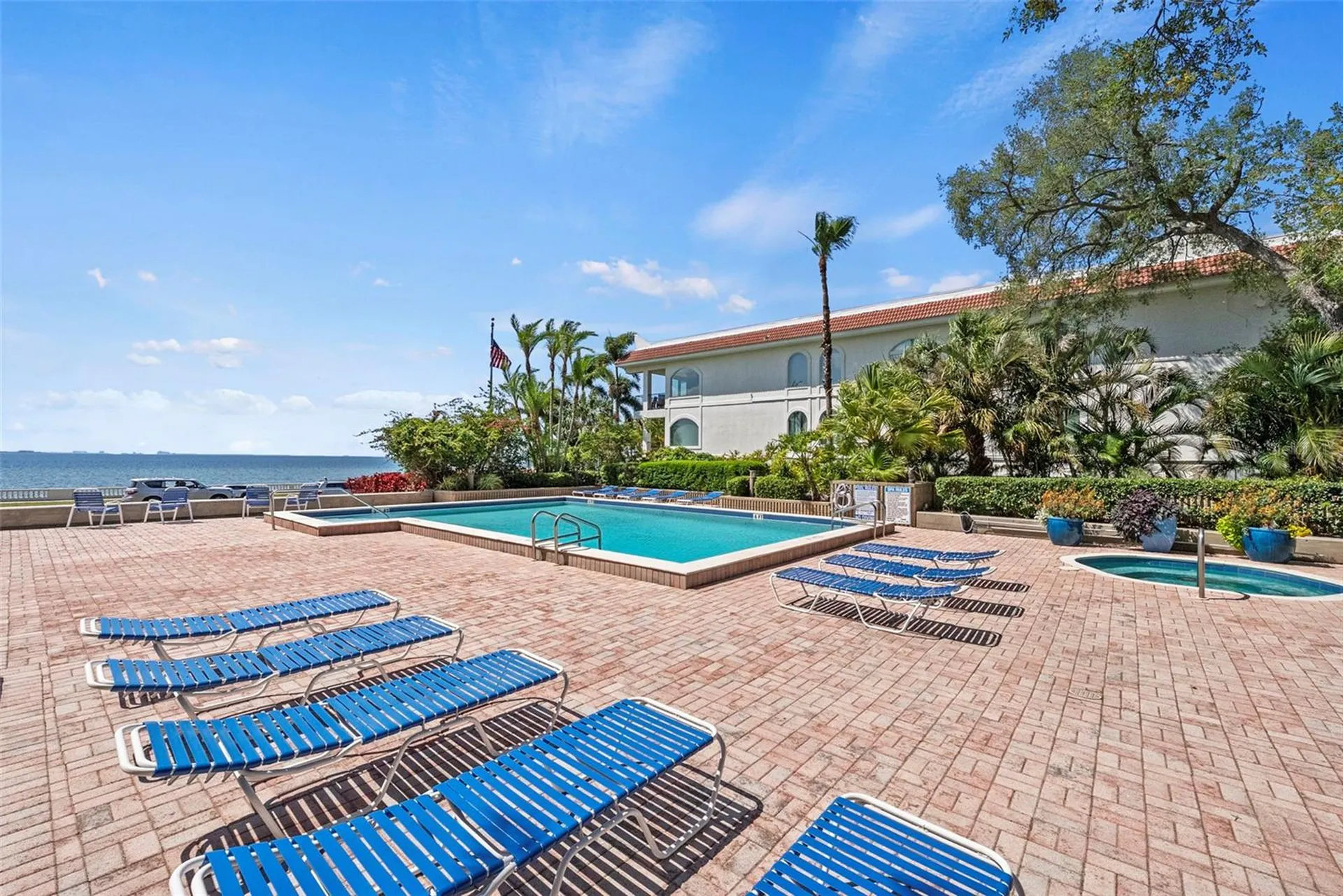 2413 Bayshore Boulevard Tampa FL 33629