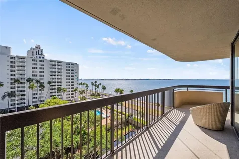 2413 Bayshore Boulevard Tampa FL 33629