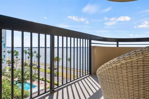 2413 Bayshore Boulevard Tampa FL 33629