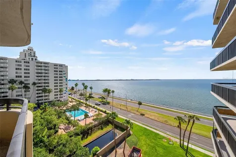 2413 Bayshore Boulevard Tampa FL 33629