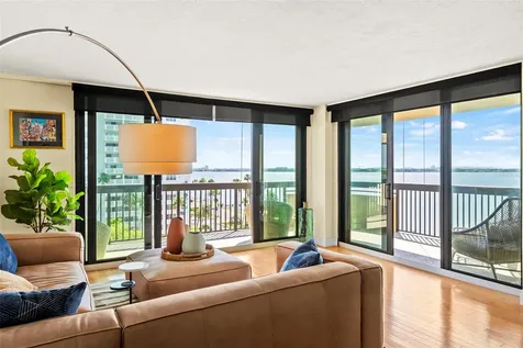 2413 Bayshore Boulevard Tampa FL 33629