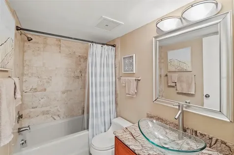 2413 Bayshore Boulevard Tampa FL 33629