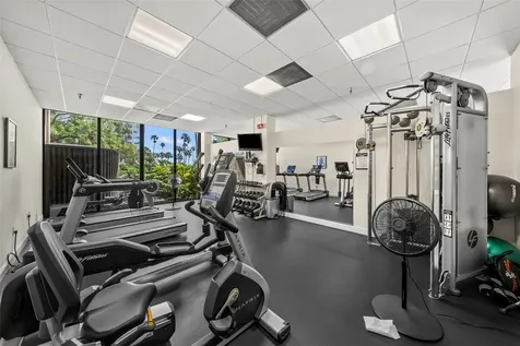 2413 Bayshore Boulevard Tampa FL 33629