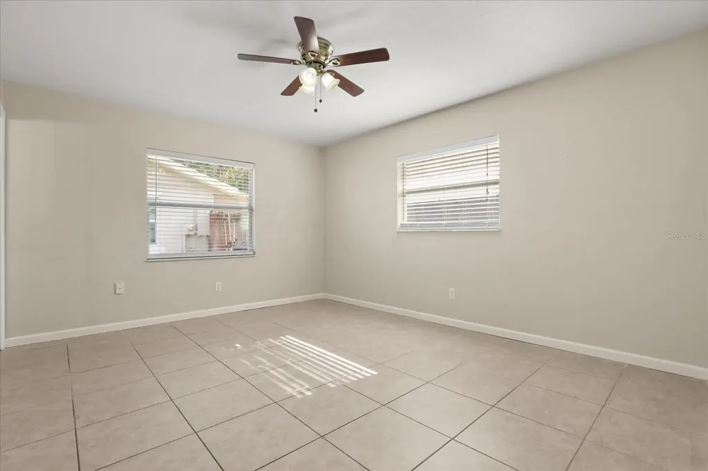 643 Hummingbird Lane Orlando FL 32825
