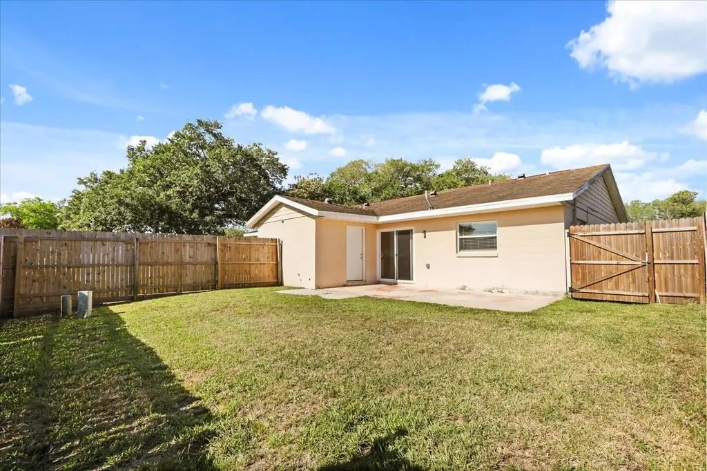 643 Hummingbird Lane Orlando FL 32825