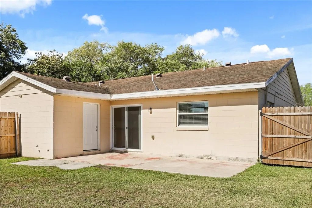643 Hummingbird Lane Orlando FL 32825