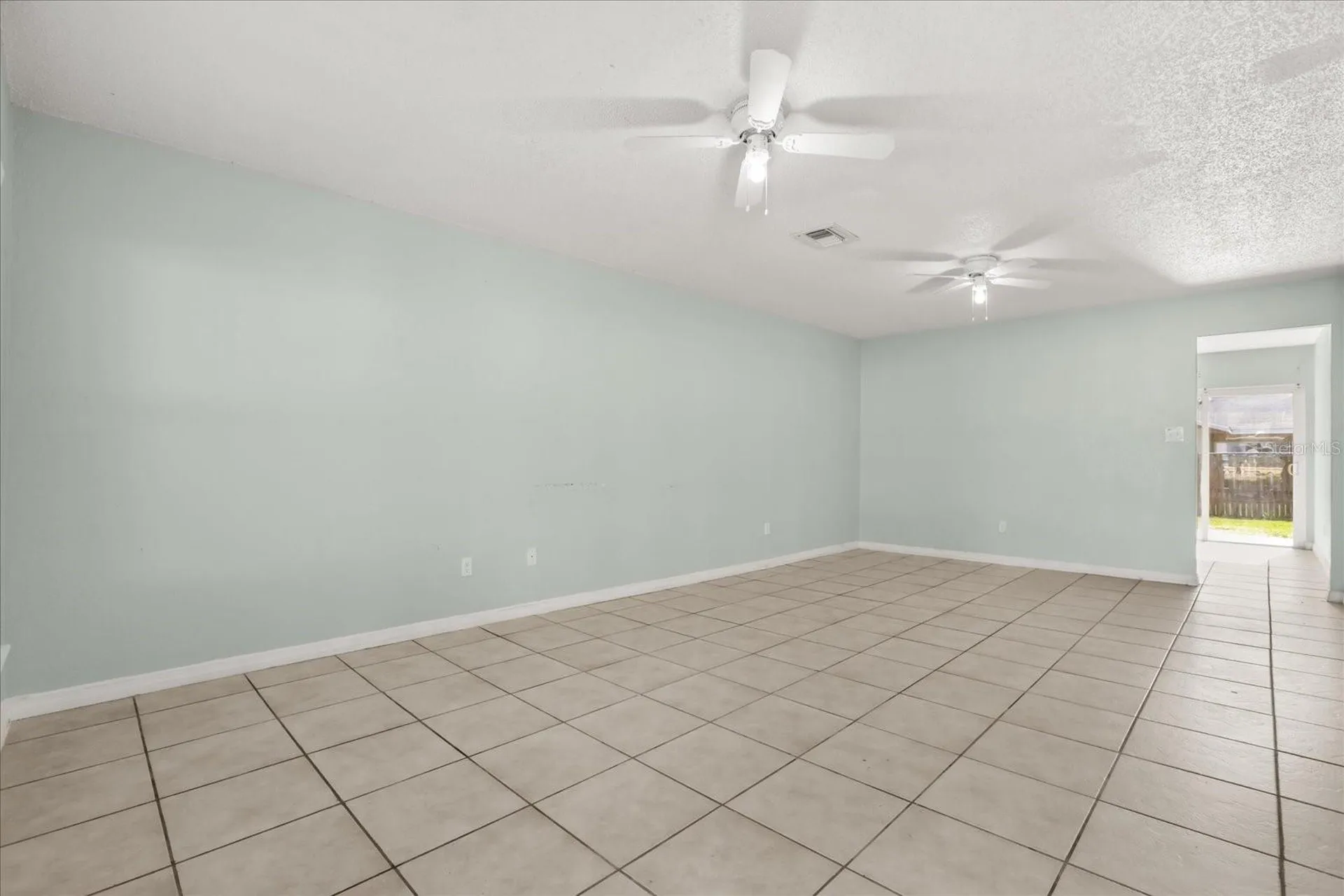 643 Hummingbird Lane Orlando FL 32825