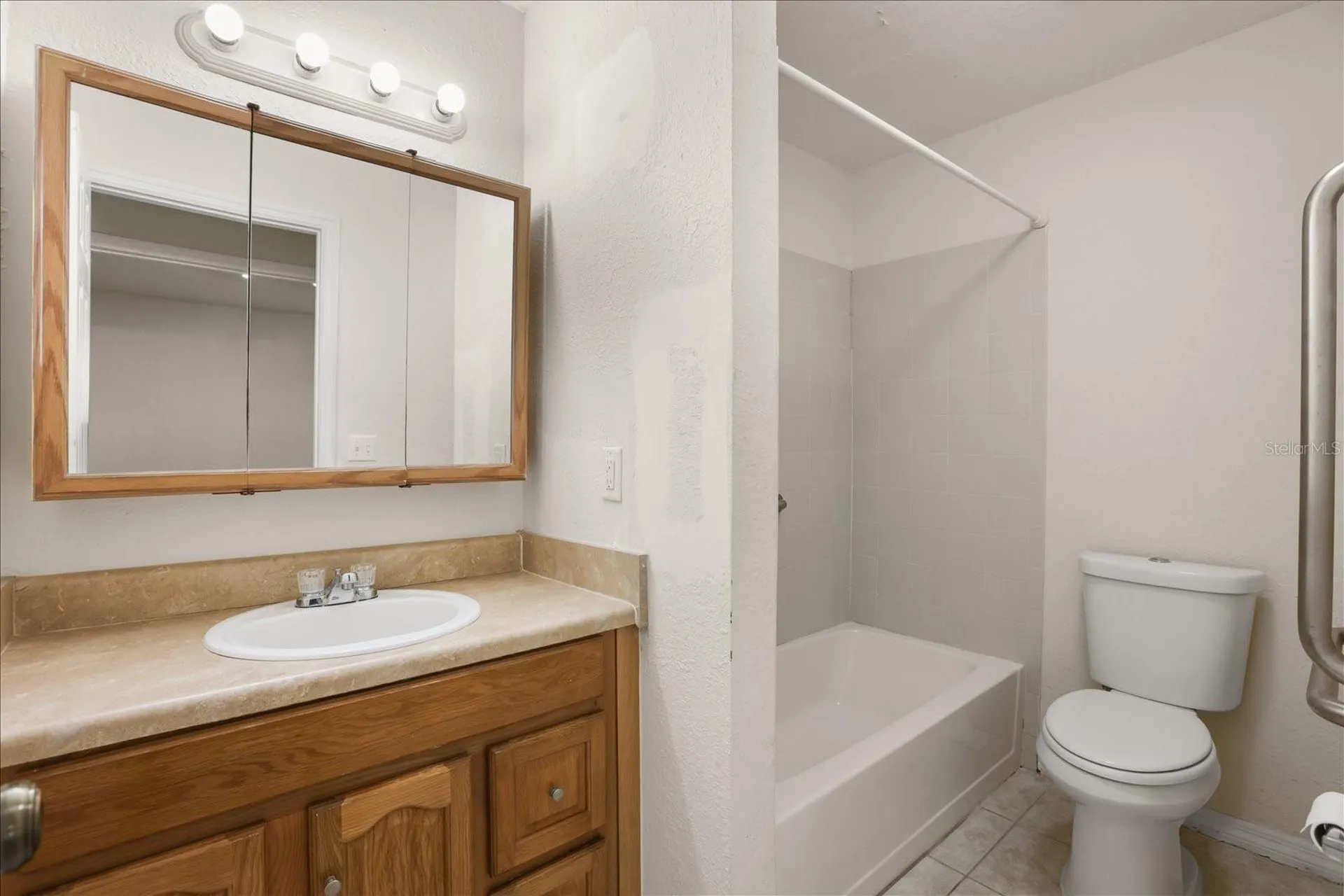 643 Hummingbird Lane Orlando FL 32825