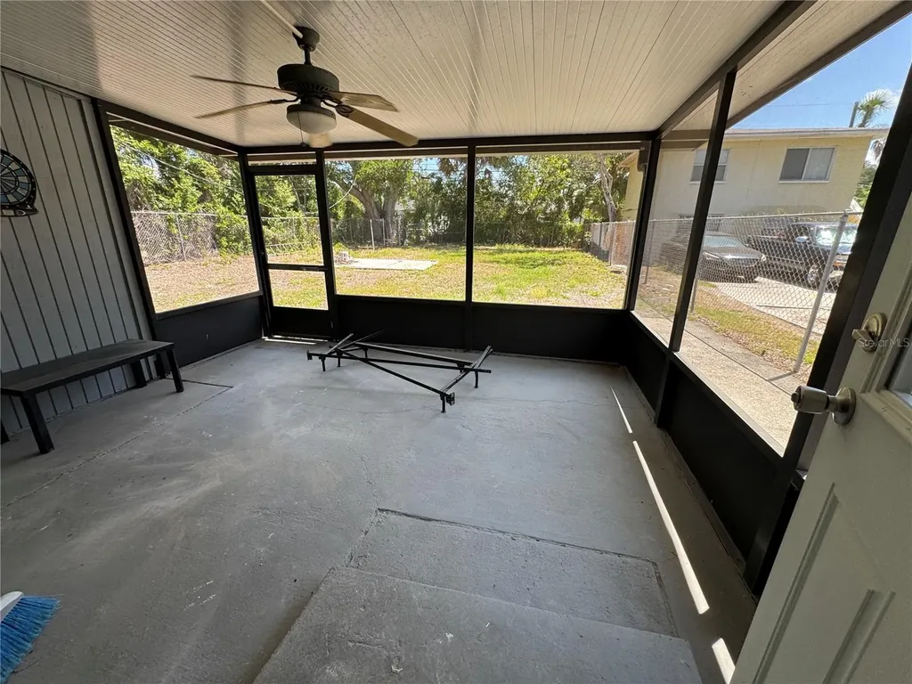 1930 Walton Street S St Petersburg FL 33712