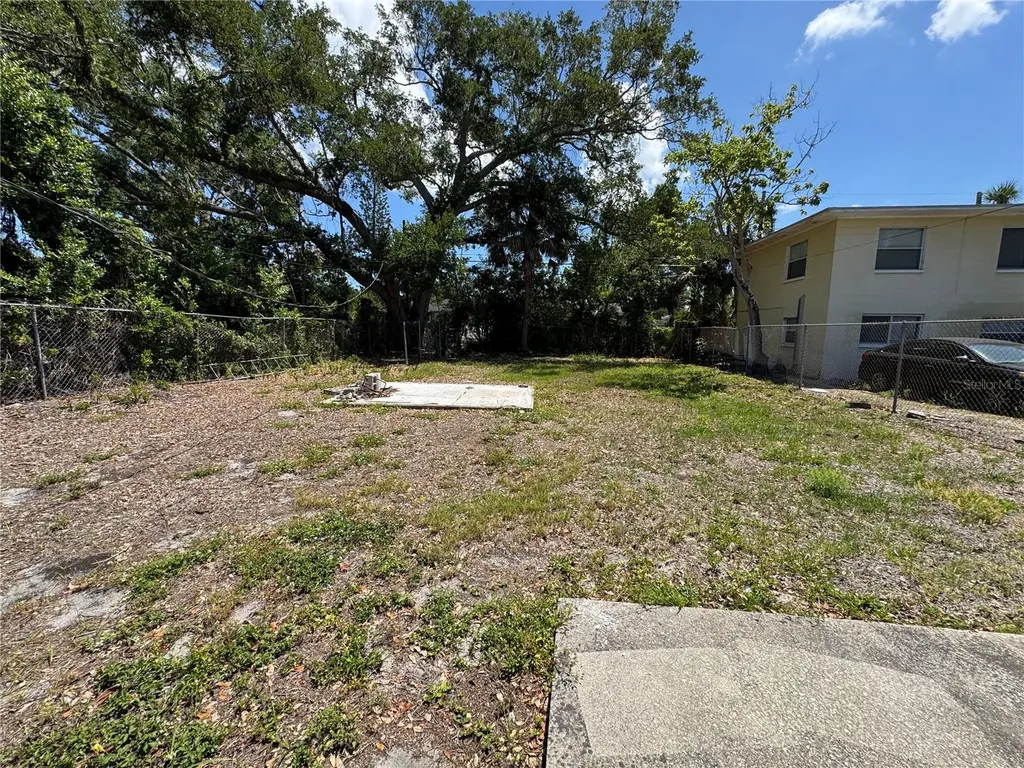 1930 Walton Street S St Petersburg FL 33712