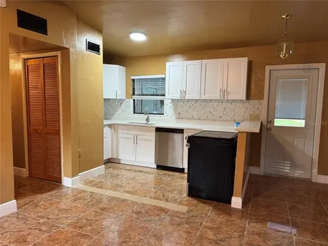 1930 Walton Street S St Petersburg FL 33712