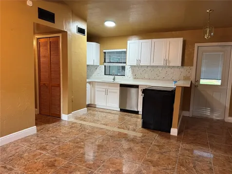 1930 Walton Street S St Petersburg FL 33712