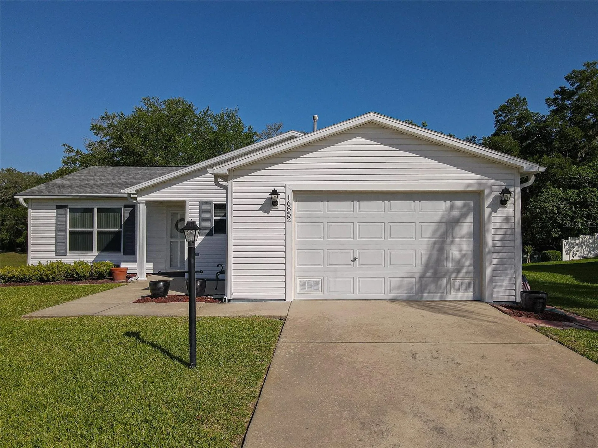 16852 SE 96th Chapelwood Circle The Villages FL 32162