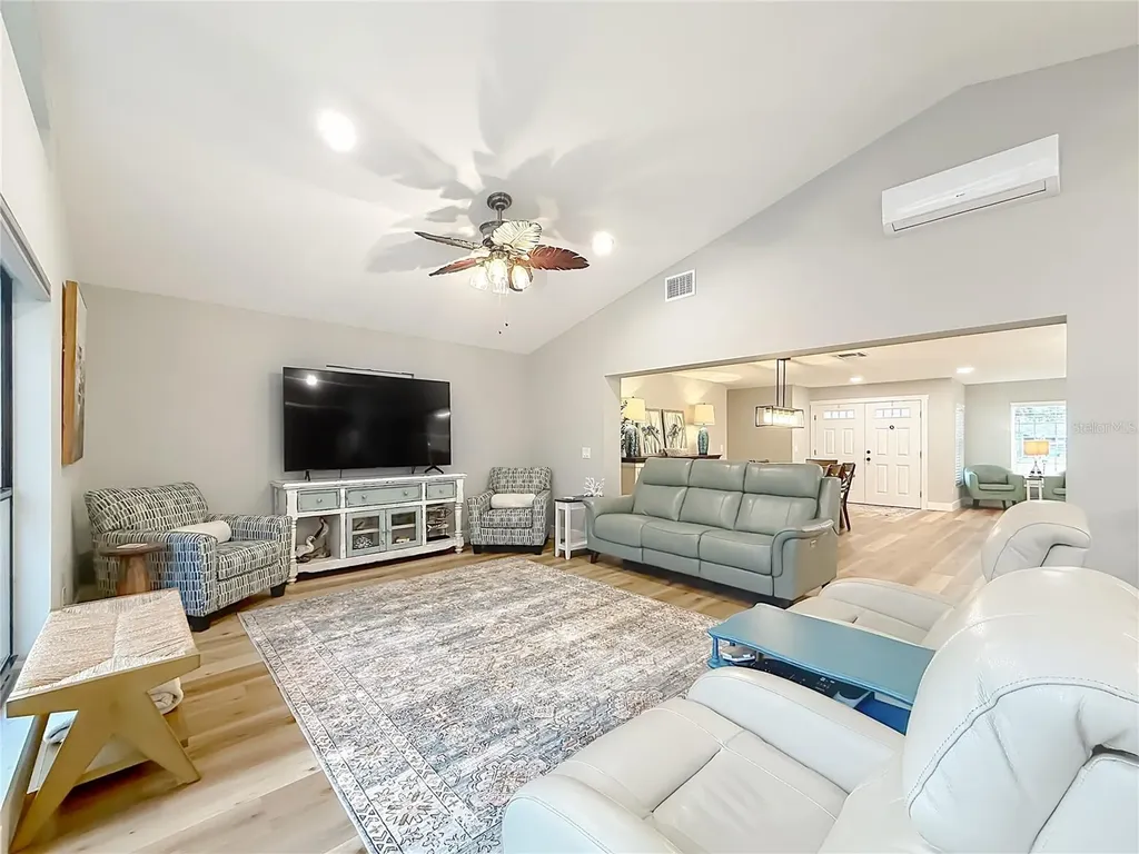 1851 NW 18th Street Crystal River FL 34428