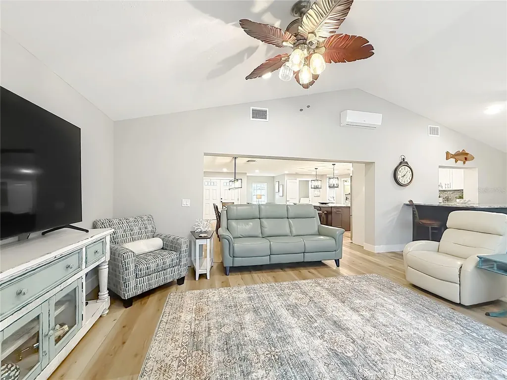 1851 NW 18th Street Crystal River FL 34428