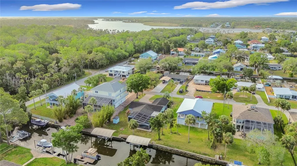 1851 NW 18th Street Crystal River FL 34428