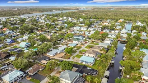 1851 NW 18th Street Crystal River FL 34428