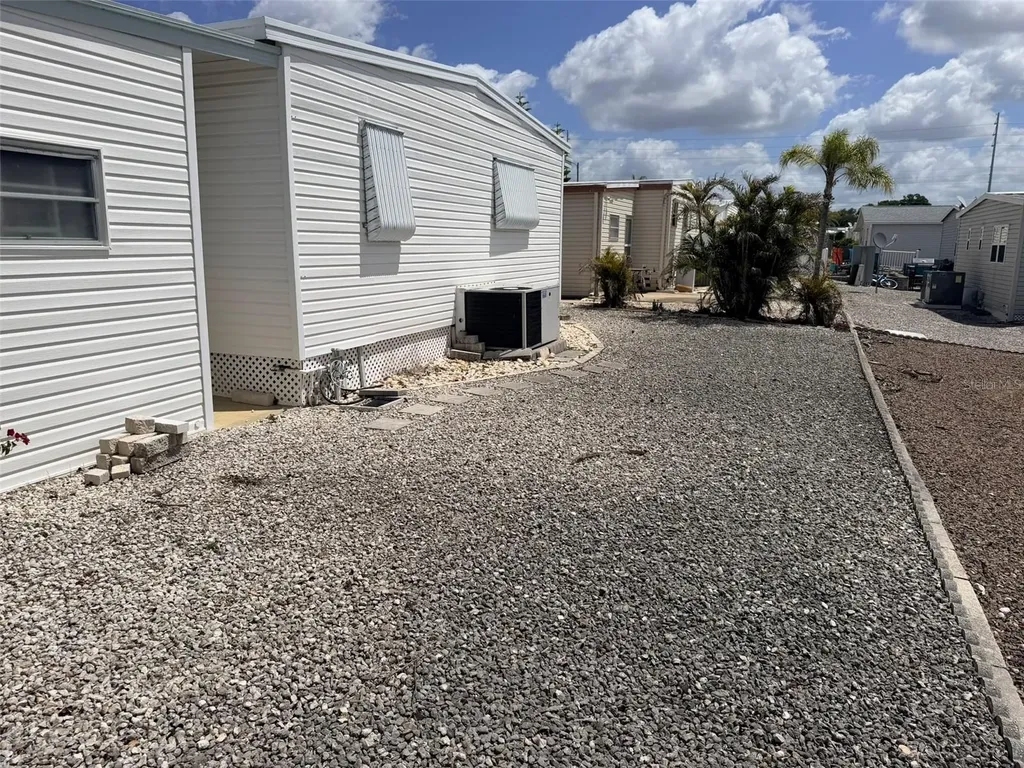 3301 Alt 19 Dunedin FL 34698