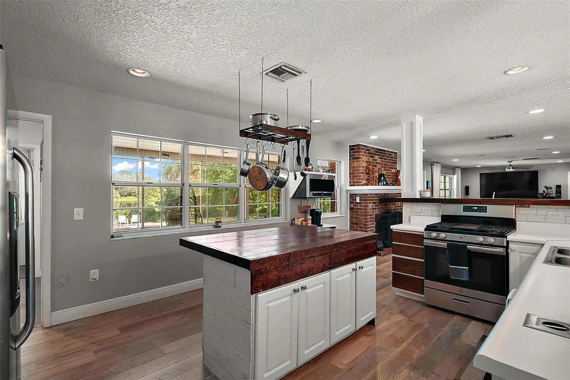705 Summit Court Mount Dora FL 32757