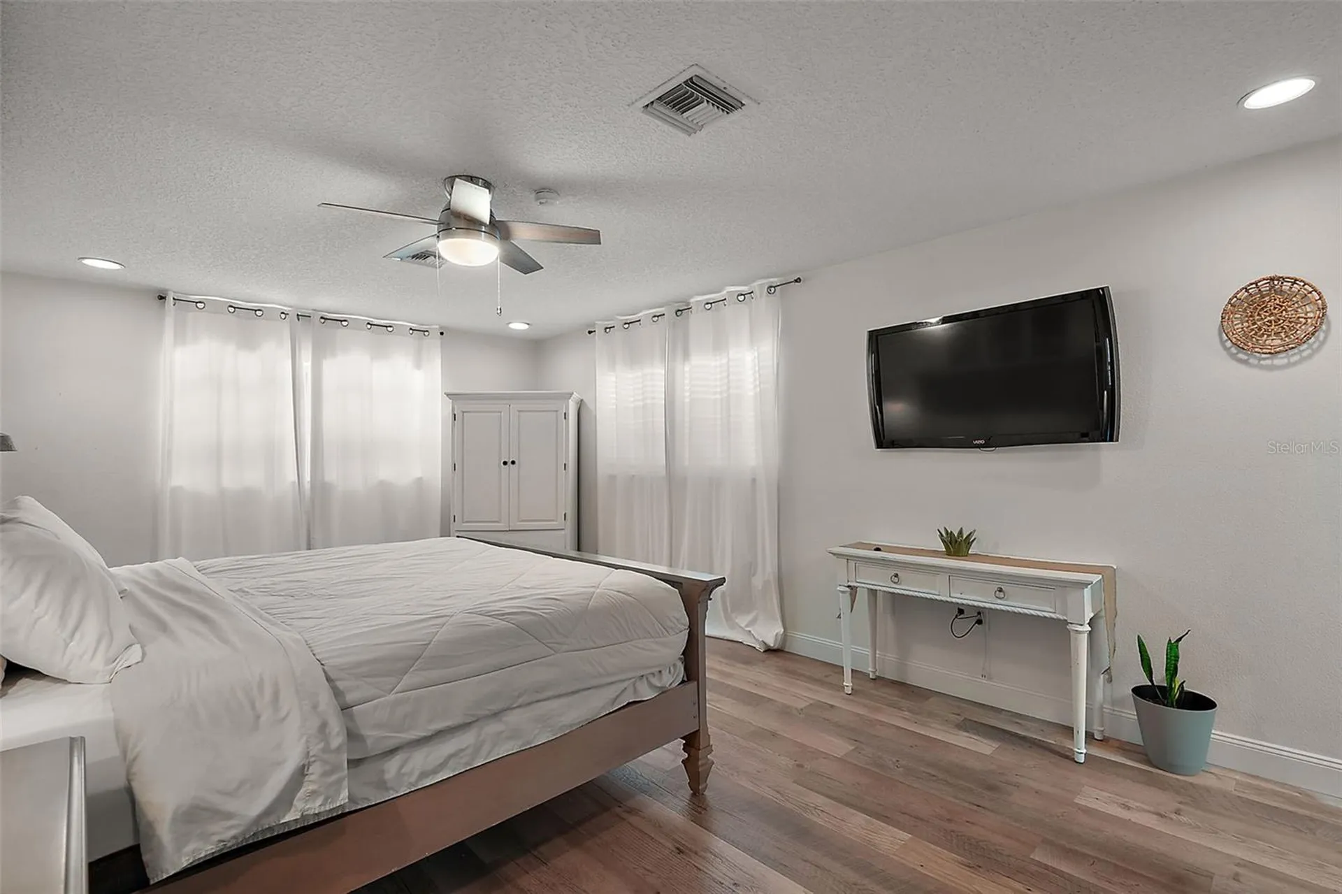 705 Summit Court Mount Dora FL 32757