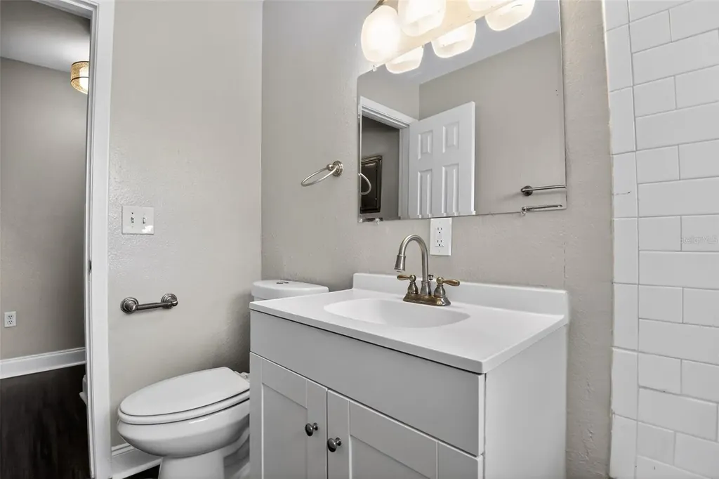 713 Laisy Drive Deland FL 32724