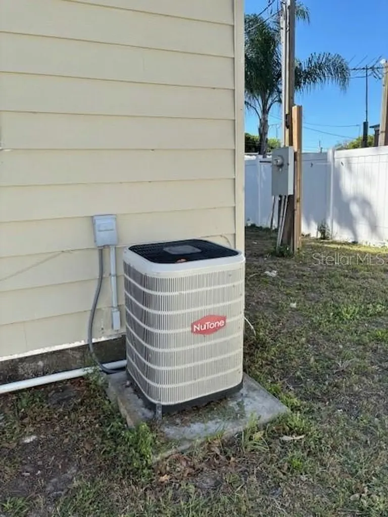 9145 Rally Lane Holiday FL 34690