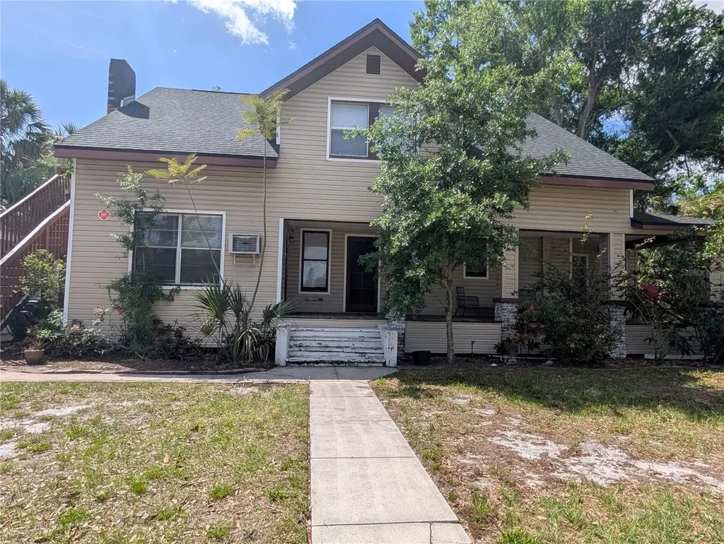2004 2nd Avenue E Bradenton FL 34208