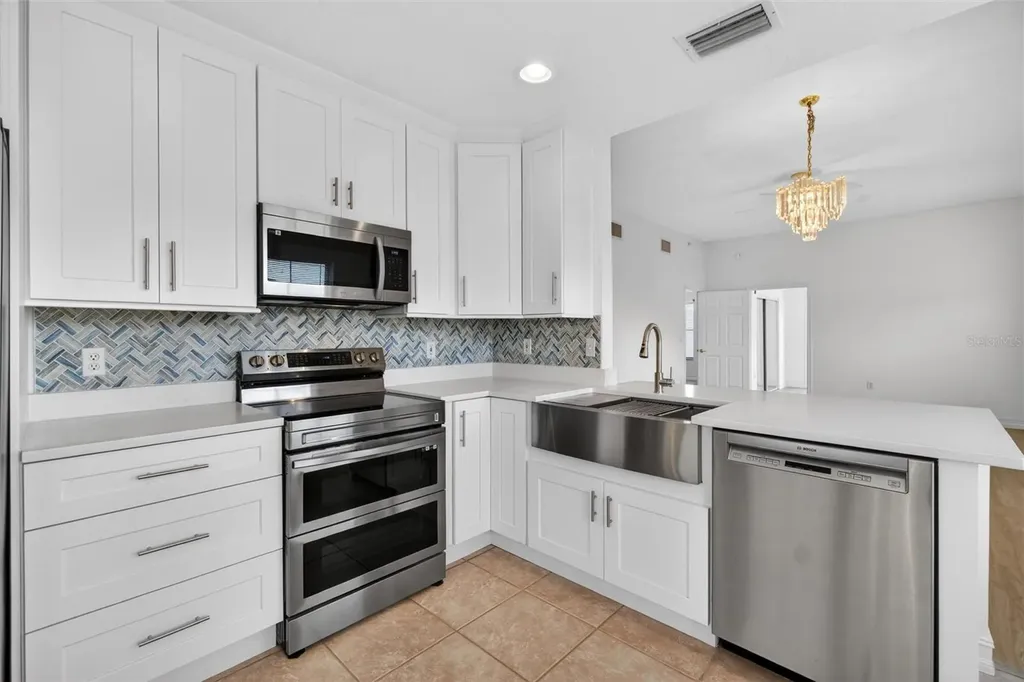 901 Waterside Lane Celebration FL 34747