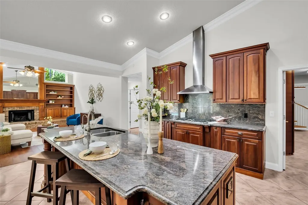 1404 East Lake Woodlands Parkway Oldsmar FL 34677