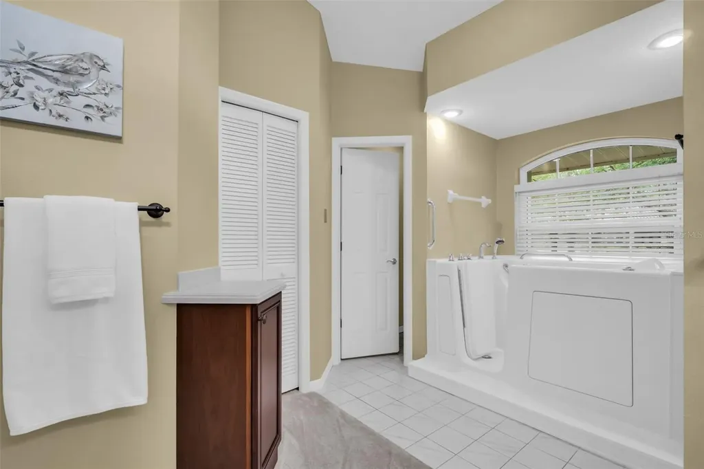 1404 East Lake Woodlands Parkway Oldsmar FL 34677