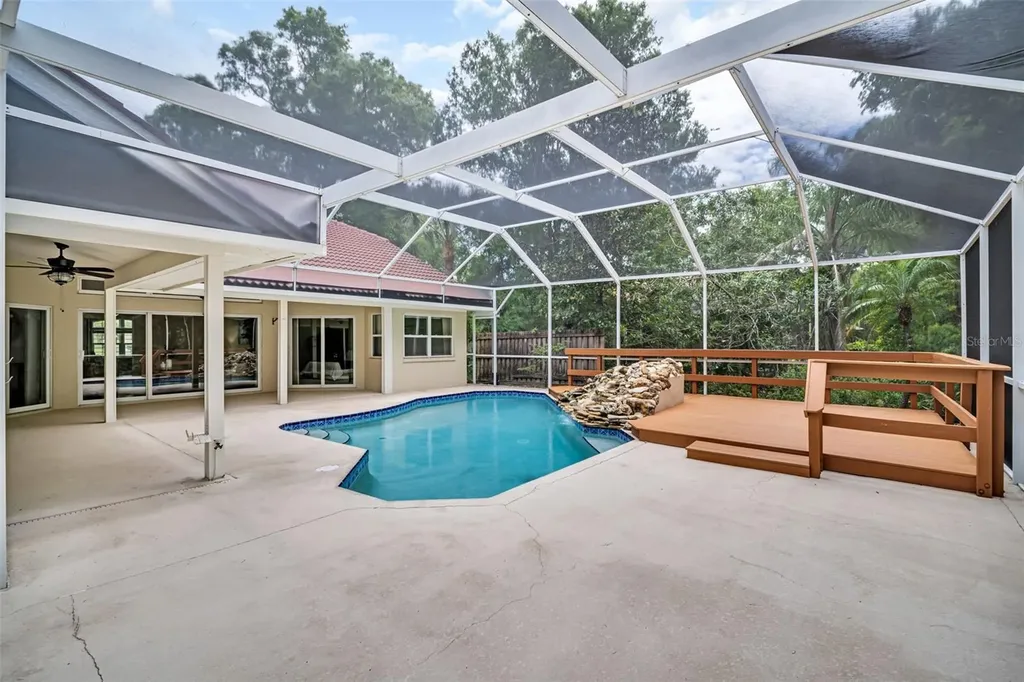 1404 East Lake Woodlands Parkway Oldsmar FL 34677