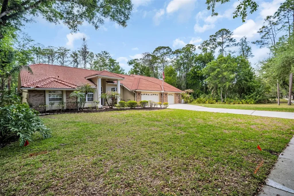 1404 East Lake Woodlands Parkway Oldsmar FL 34677