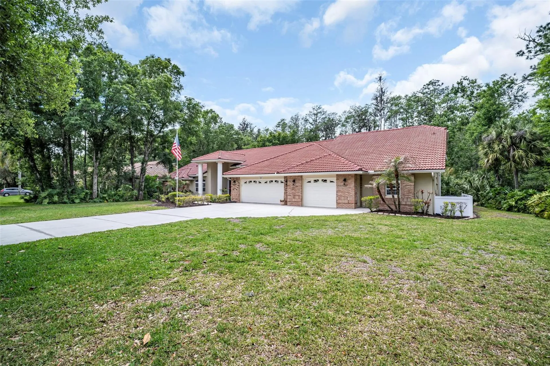 1404 East Lake Woodlands Parkway Oldsmar FL 34677