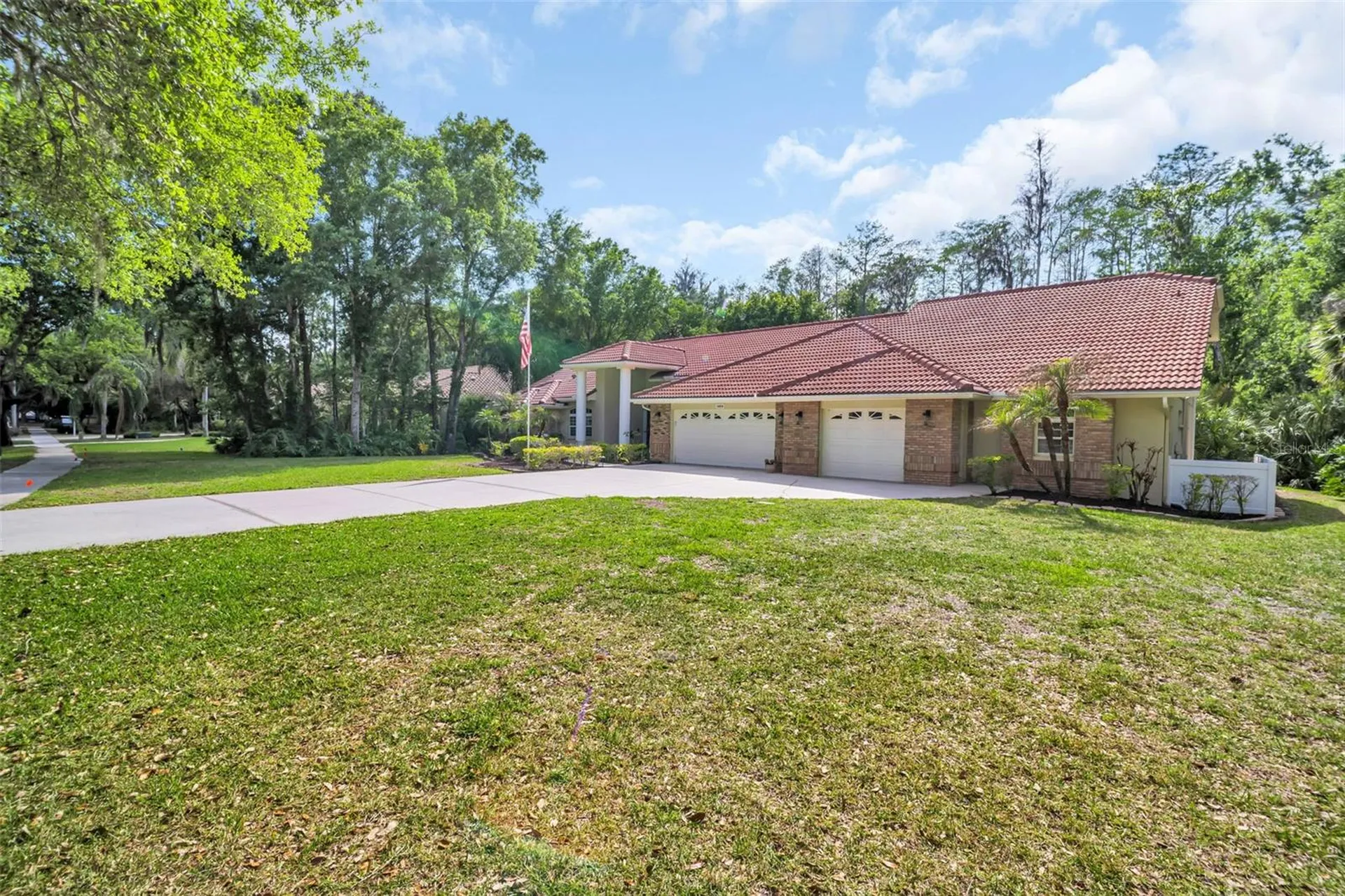 1404 East Lake Woodlands Parkway Oldsmar FL 34677